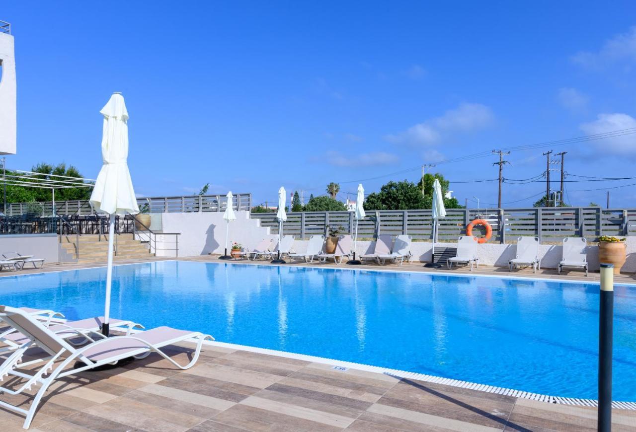 Ivory Hotel Theológos 외부 사진