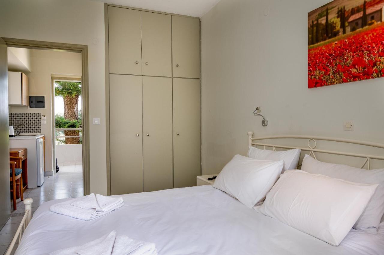 Ivory Hotel Theológos 외부 사진