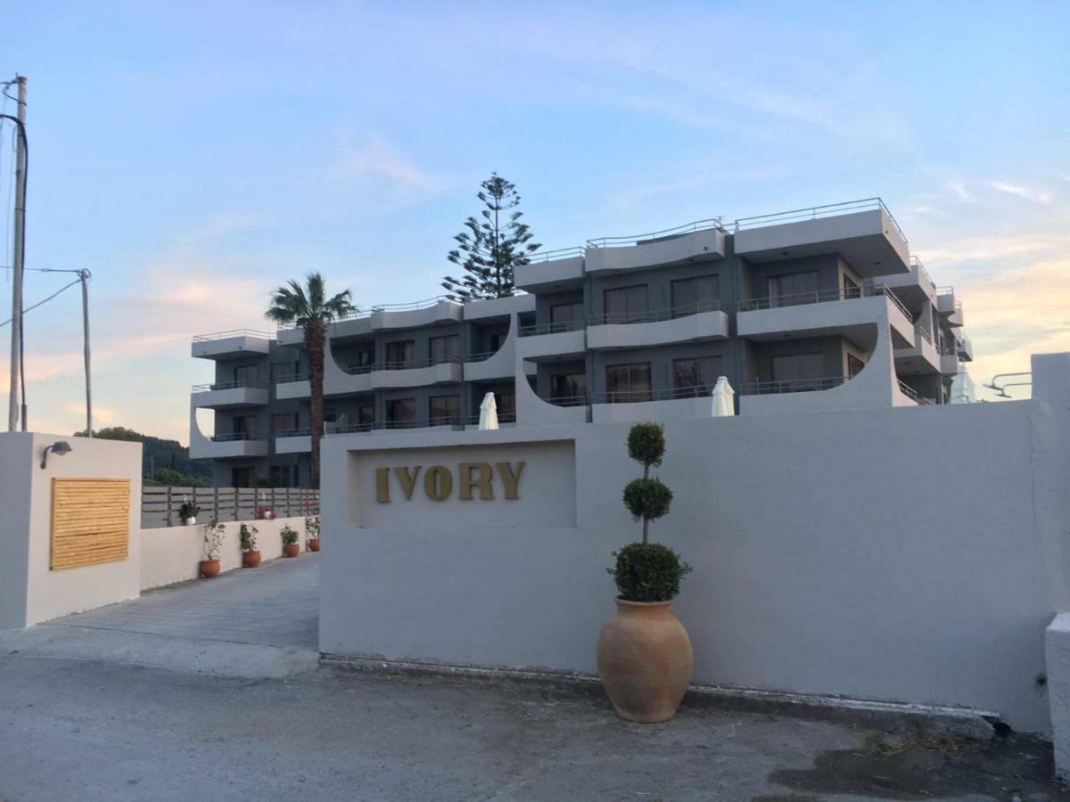 Ivory Hotel Theológos 외부 사진